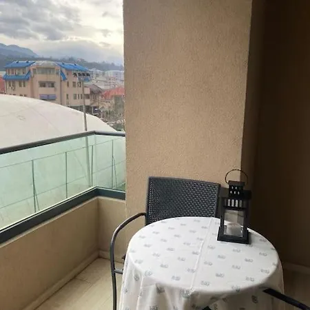 Luxurious And Spacious In Diamond Garden Building