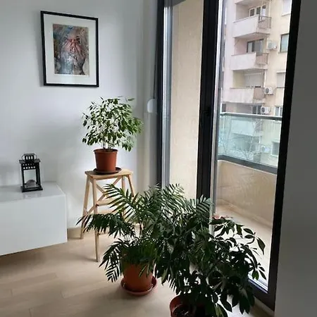 Luxurious And Spacious In Diamond Garden Building Üsküp
