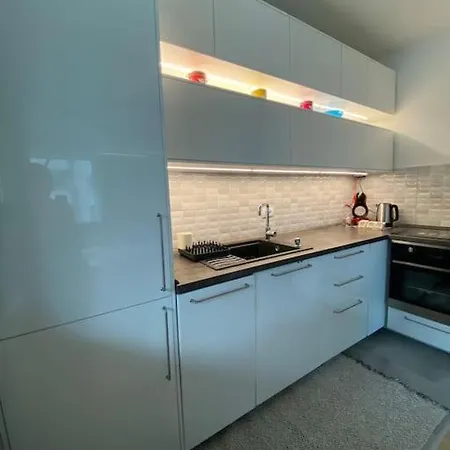Luxurious And Spacious In Diamond Garden Building